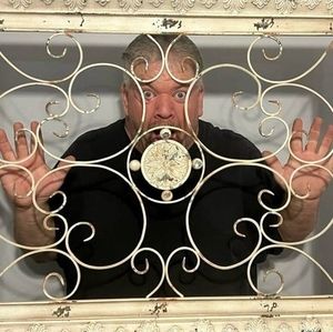 Meet your Posher, Frank